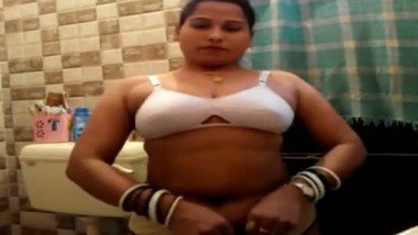 Buzz reccomend bihari bhabhi expose sexy boobs