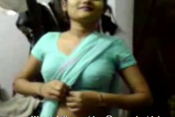 best of Removing blouse aunty indian
