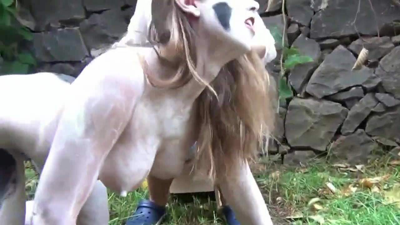 Lesbian cow milking