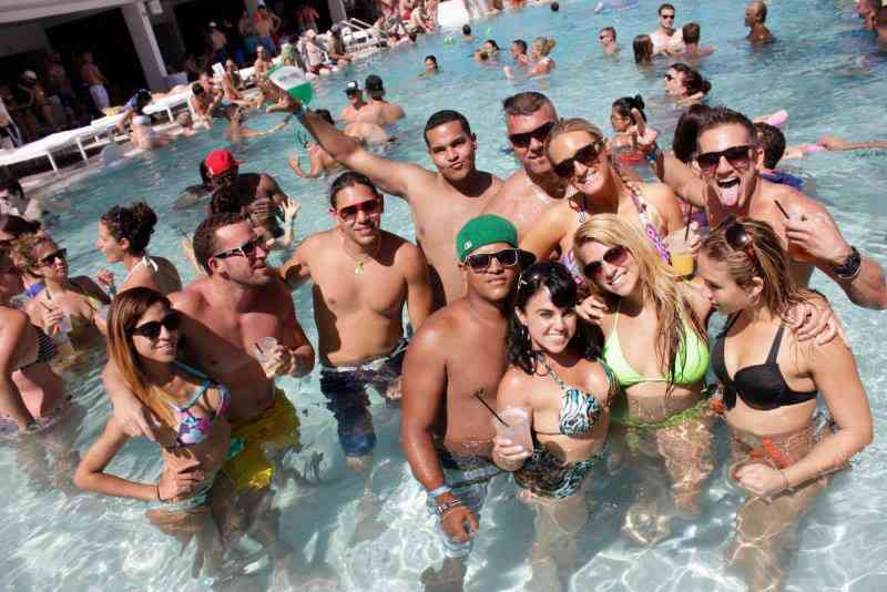 Miami pool party hook