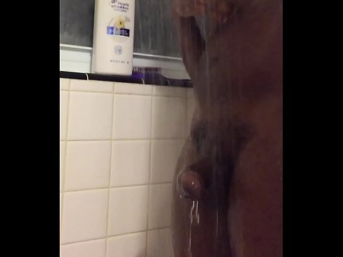 Bathroom snapping dick pics while jerking