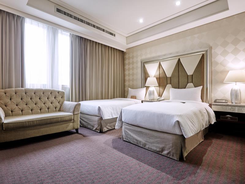 Chrysanthemum reccomend hotel bare mattress hehe
