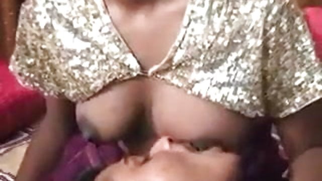 Indian wife milky boobs nipple