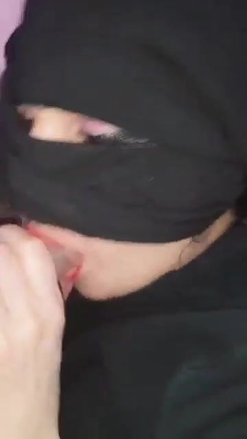 Viper reccomend sexy hijabi niqabi sucking